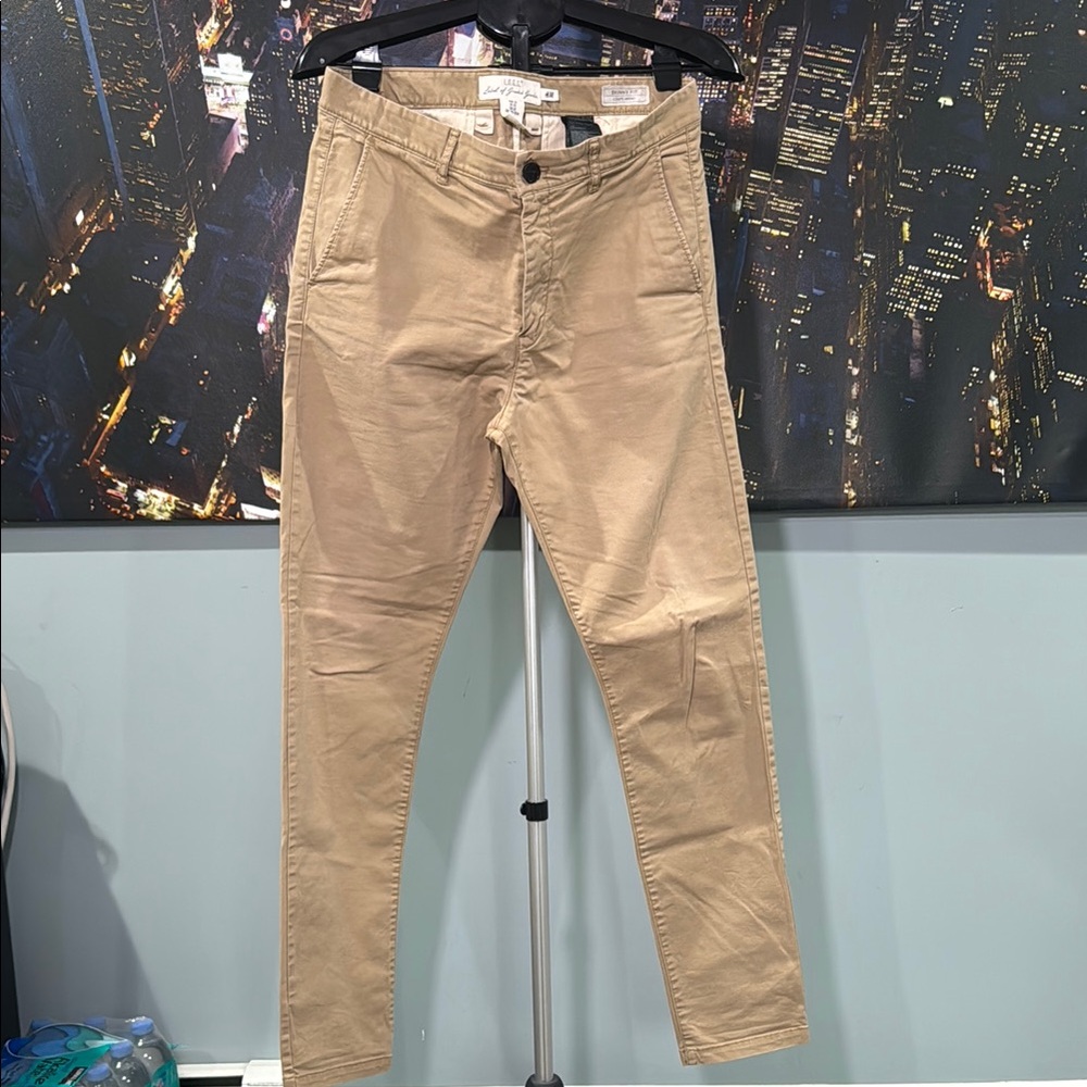 Men's Tan Chino Pants - Casual Slim Fit